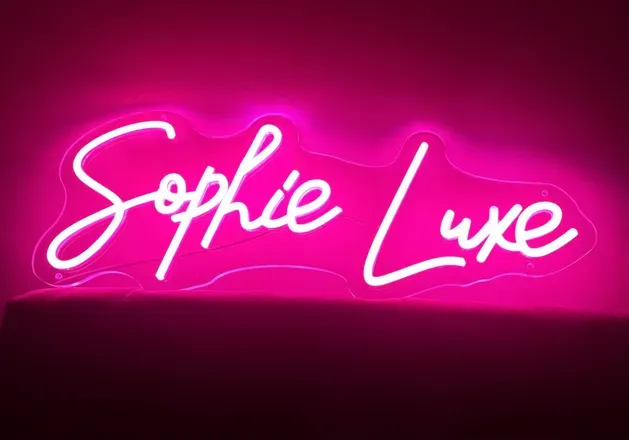 OnlyFans cuenta ts_sophieluxe header 2
