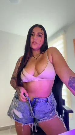 OnlyFans cuenta emilyvera avatar 1