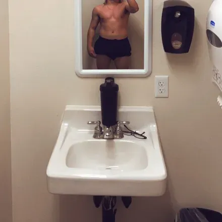 OnlyFans cuenta theitalianthundercock avatar 1