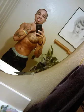 OnlyFans cuenta yofavlightskin8 avatar 1