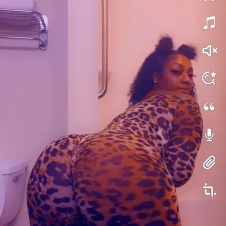 OnlyFans cuenta fatmalex header 2