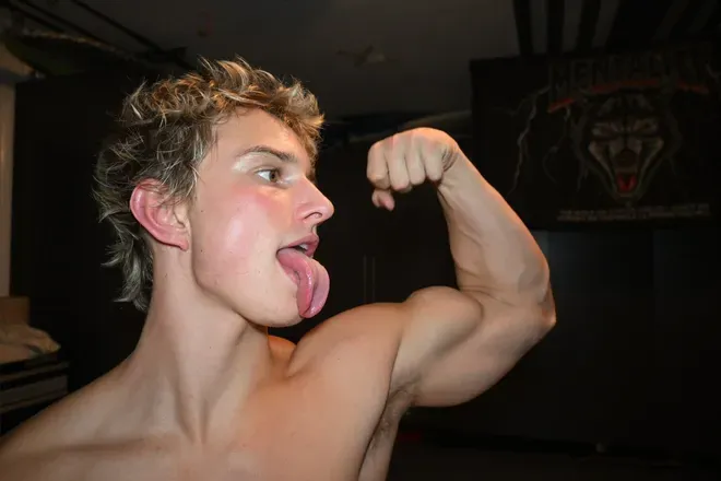 OnlyFans account  gavincroghan_monthly header 2