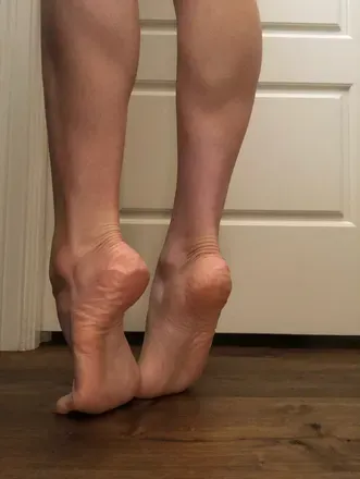 OnlyFans cuenta francescasfeetpics00 avatar 1
