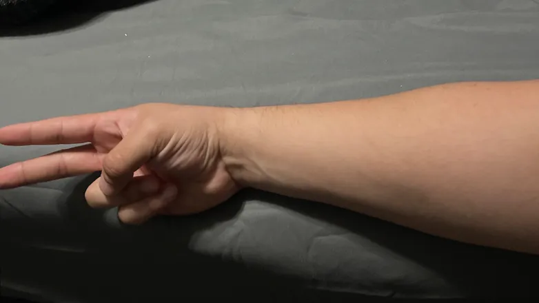 OnlyFans cuenta justthehands header 2