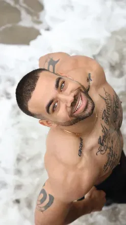 OnlyFans cuenta daddydonkeydick header 2