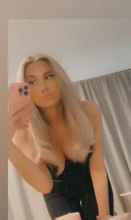 OnlyFans cuenta godisbella avatar 1