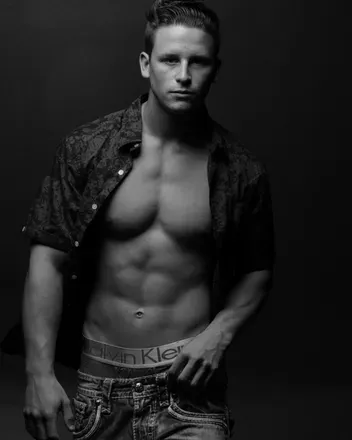 OnlyFans cuenta naughtyshowman avatar 1