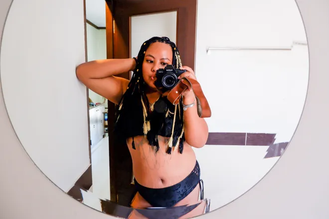 OnlyFans cuenta im_mia header 2