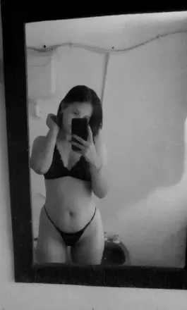 OnlyFans cuenta emidenise1 avatar 1