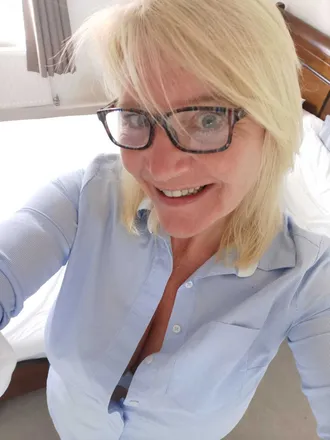 OnlyFans cuenta ivory_silkk header 2