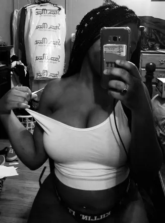 OnlyFans cuenta kiamami header 1