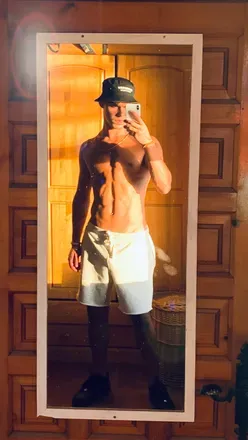 OnlyFans account  hitzogen avatar 1
