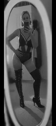 OnlyFans cuenta lushfootfet avatar 1