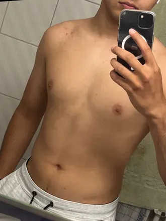 OnlyFans account  thetsbottom avatar 1