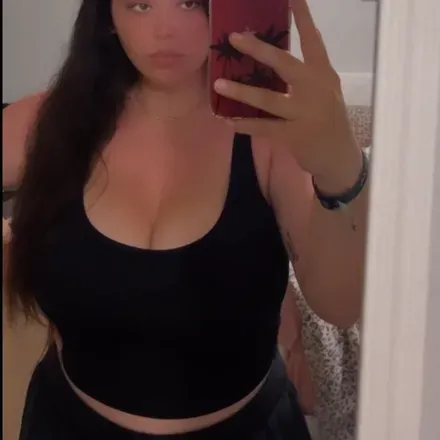 OnlyFans cuenta yourstrulypiper header 2