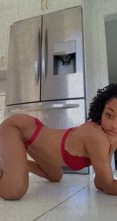 OnlyFans cuenta breezethebaddie header 2