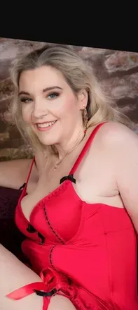 OnlyFans account  annemarieunwrapped avatar 1