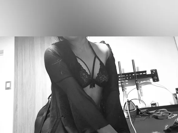 OnlyFans account  kiara_sexxx header 2