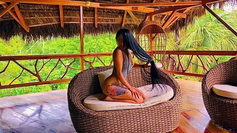 OnlyFans cuenta jade_amazonica header 2