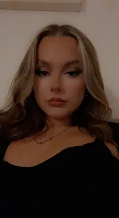 OnlyFans account  goddessaureliaxoxo avatar 1