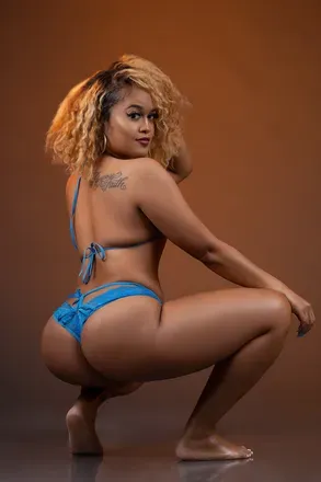 OnlyFans account  niajfit avatar 1