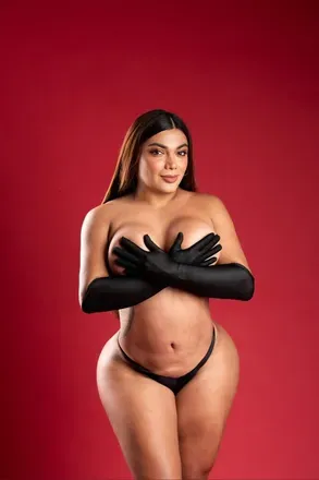 OnlyFans account  regiaanel avatar 1