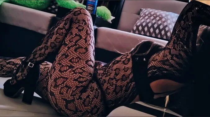 OnlyFans cuenta kathaj header 2