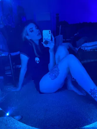 OnlyFans cuenta peachescreamypie avatar 1