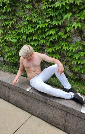 OnlyFans account  trophygrabber header 2