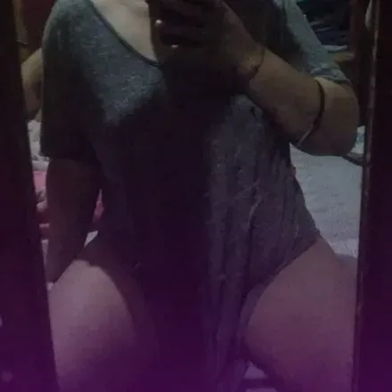 OnlyFans account  faniepeaches avatar 1