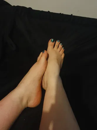 OnlyFans cuenta desirefootsie header 2