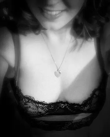 OnlyFans cuenta x_aurora_15_fx avatar 1