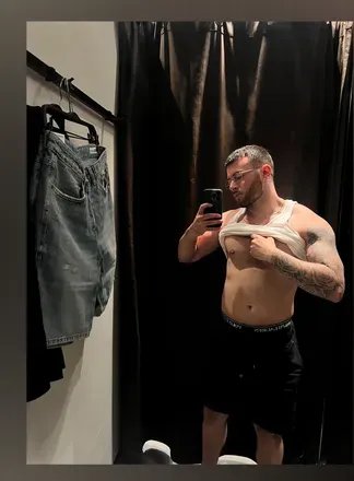OnlyFans cuenta chrissvii header 2