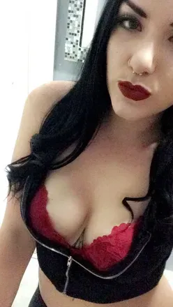 OnlyFans cuenta thebitchybartender avatar 1