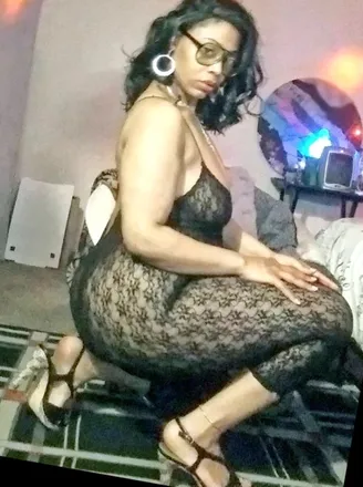 OnlyFans account  queenkofhearts2.0 header 2