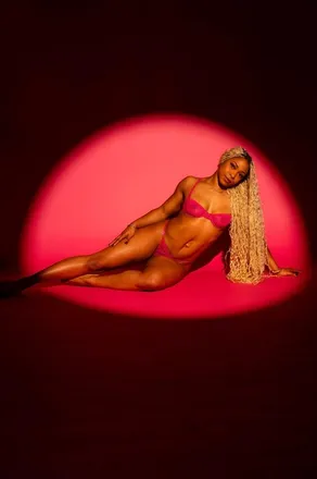 OnlyFans cuenta forthecheeks header 2