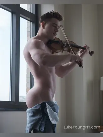 OnlyFans cuenta strippingviolinist avatar 1