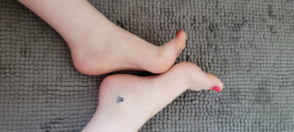OnlyFans cuenta pammyfootsie header 2