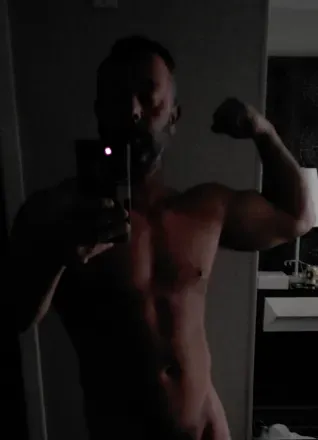 OnlyFans cuenta maxim.m avatar 1