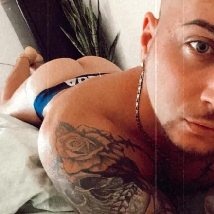 OnlyFans cuenta poisonbadbunny header 2
