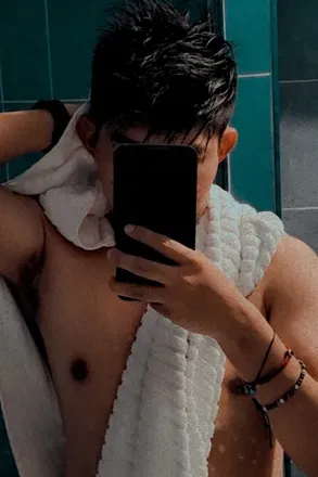 OnlyFans account  maker.mr header 1