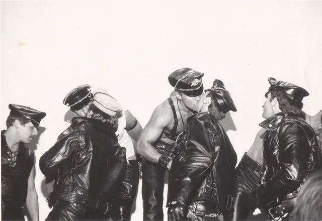 OnlyFans cuenta twink_leather header 2
