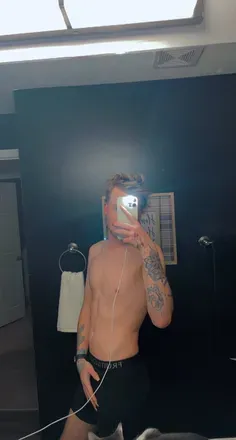 OnlyFans cuenta butchoff avatar 1