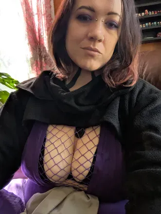 OnlyFans cuenta bigb00tygothwife avatar 1
