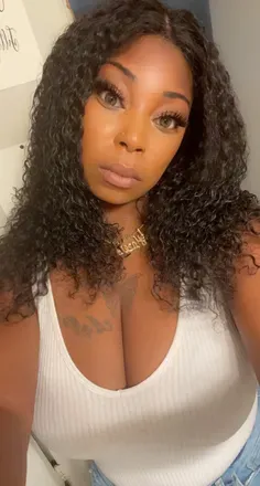 OnlyFans account  mizzcameltoe avatar 1