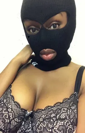 OnlyFans cuenta themaskedmilfy avatar 1