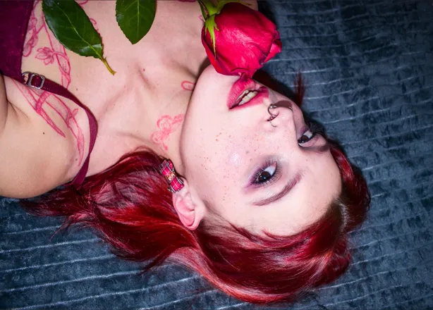 OnlyFans cuenta redinkdom header 2