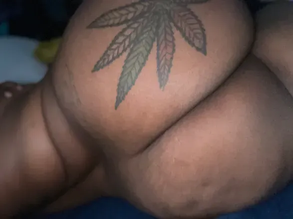 OnlyFans cuenta queenbeee01 avatar 1