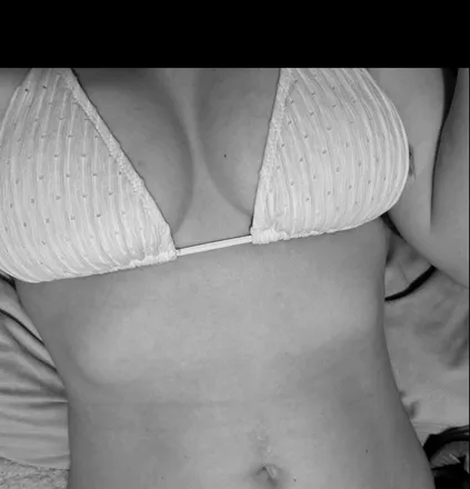 OnlyFans cuenta maskedwife09 header 2