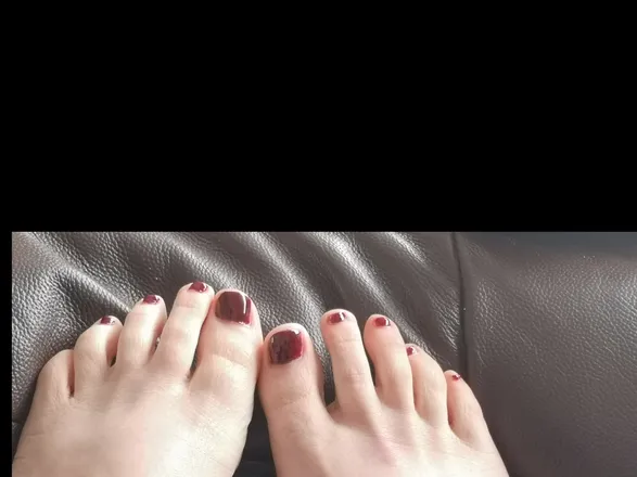 OnlyFans cuenta amberrosefeetandtoes header 2